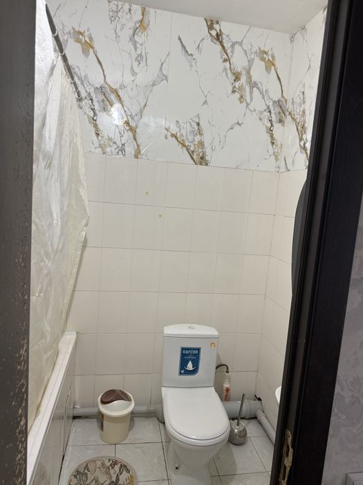 уй сотилади срочно 2- хона 7-мик мега маркет