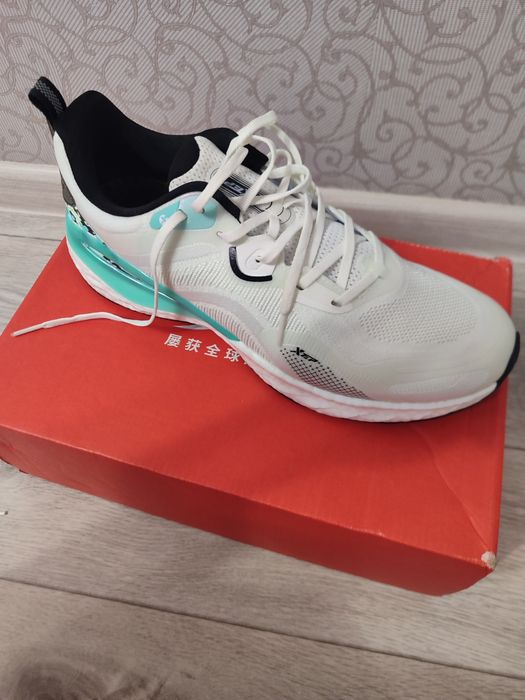 Xtep оригинал продам