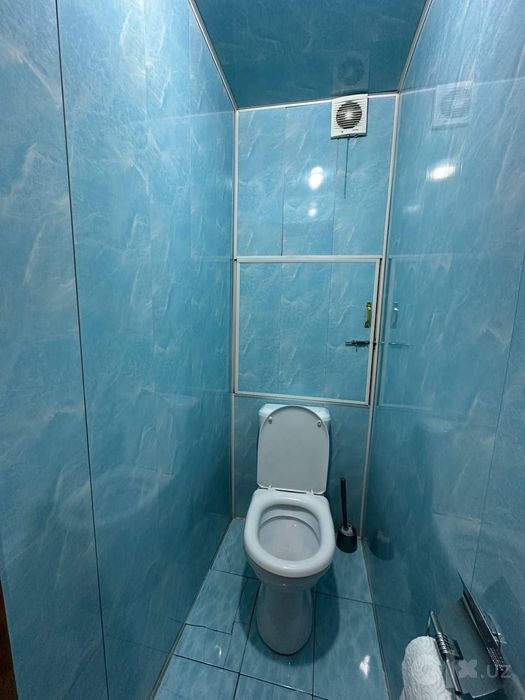 Продаётся трёхкомнатная на м-в Карасу 3
