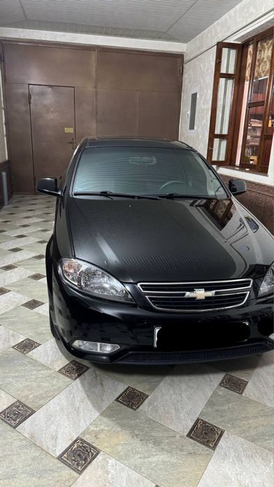 Sotiladi yengi 8500 yurgan tinq