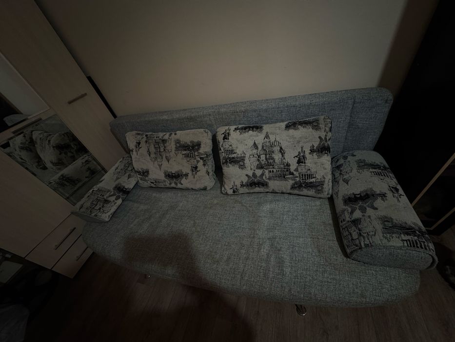 Отдам диван, самовывоз