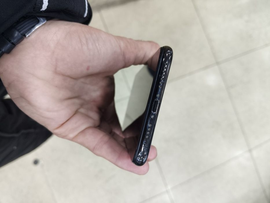 Iphone Xs Max xotrasi 256gb RU/A batare 100%