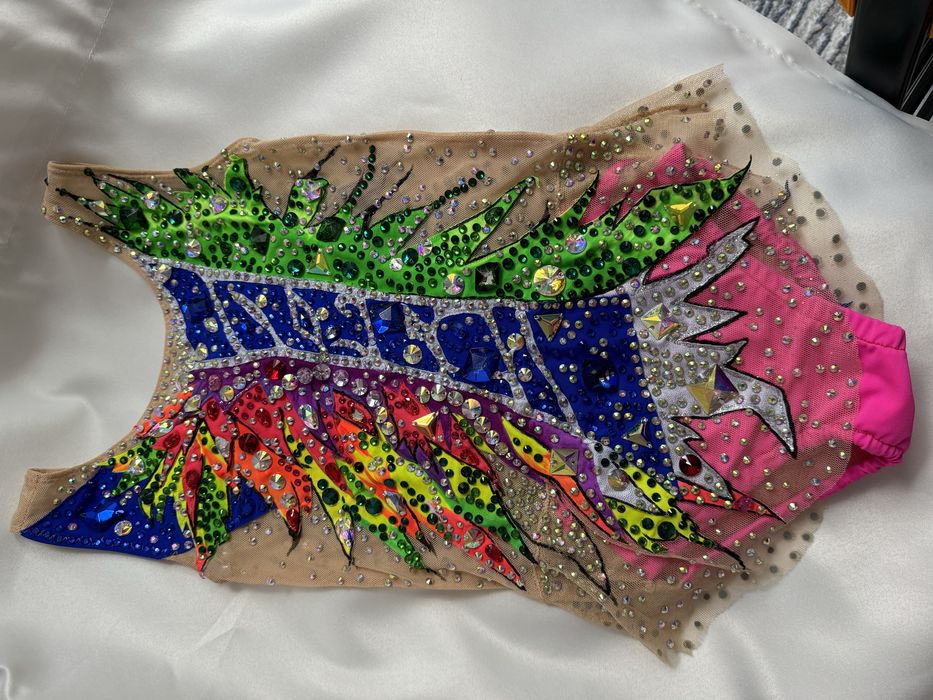 Продаю Купальник художественной гимнастике