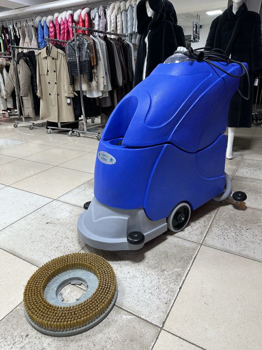 Поломоечная машина