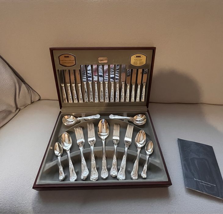 Стилни прибори за хранене със сребърно покритие