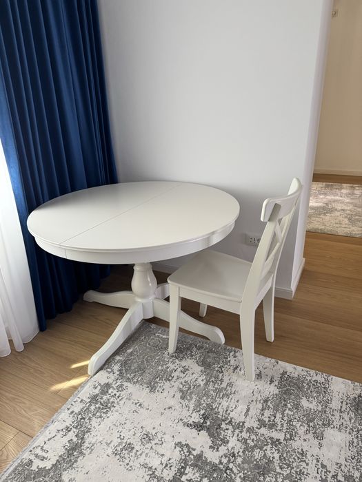 Masa rotunda INGATORP IKEA + 4 scaune