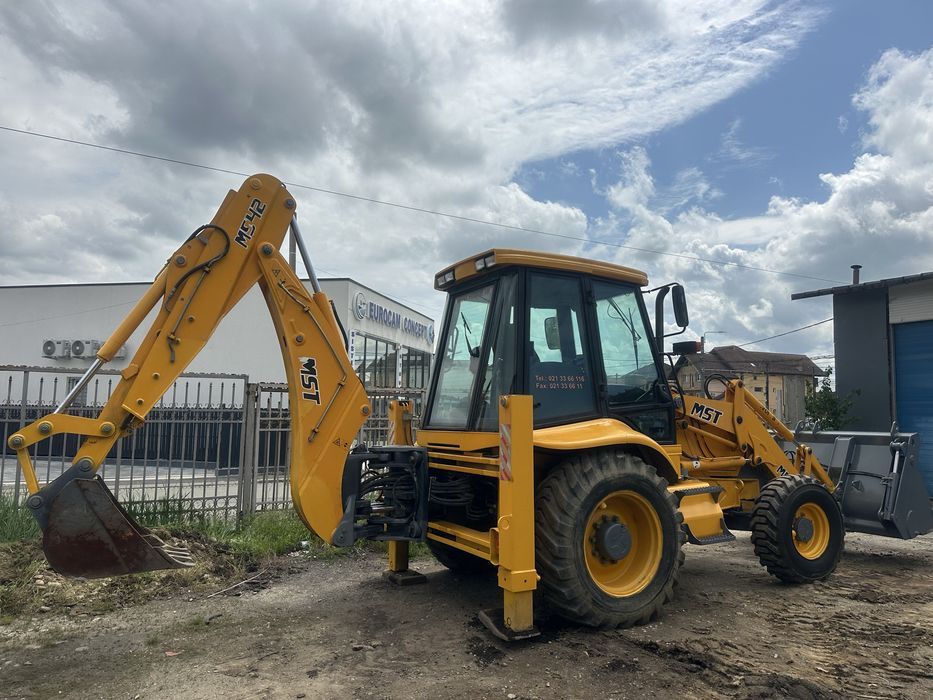 Buldoexcavator MST 542