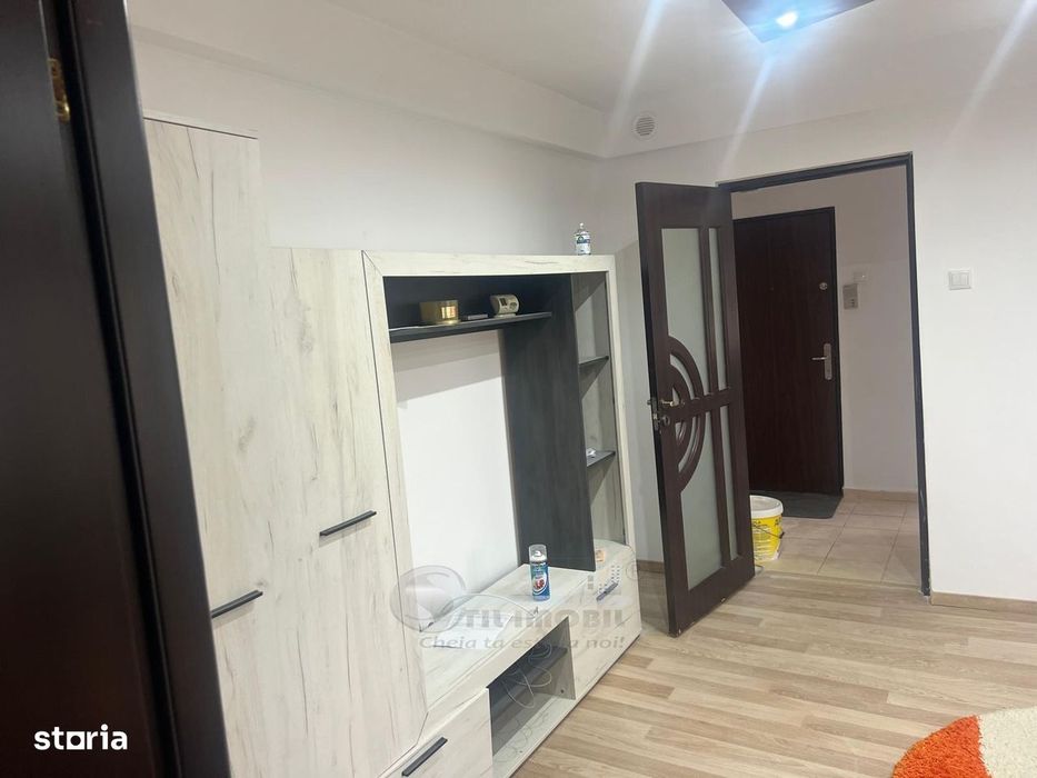Liber, apartament 2 camere, Podu Ros 52 mp, bloc fara risc, baie cu ge
