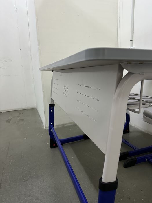 Школьная парта комплект