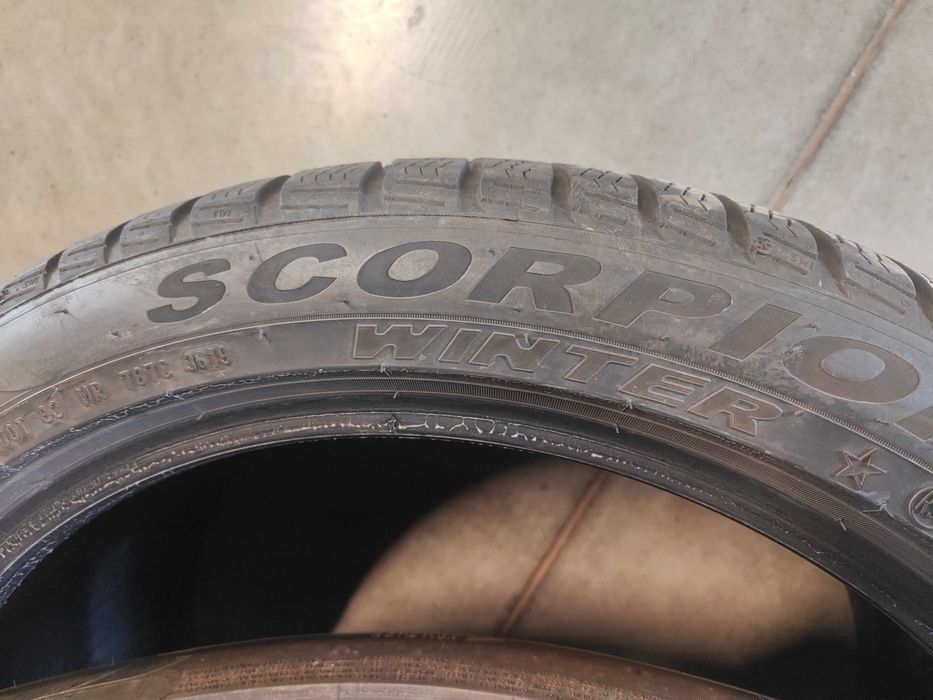 2бр.зимни гуми 315/35/21 Pirelli