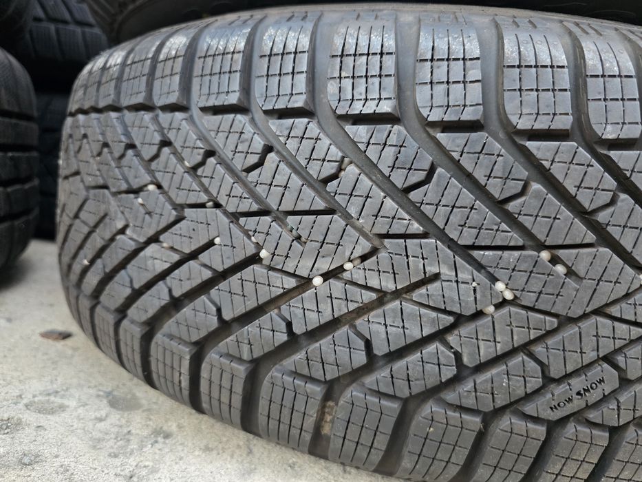 2бр Като нови зимни гуми 205 60 16 - Pirelli