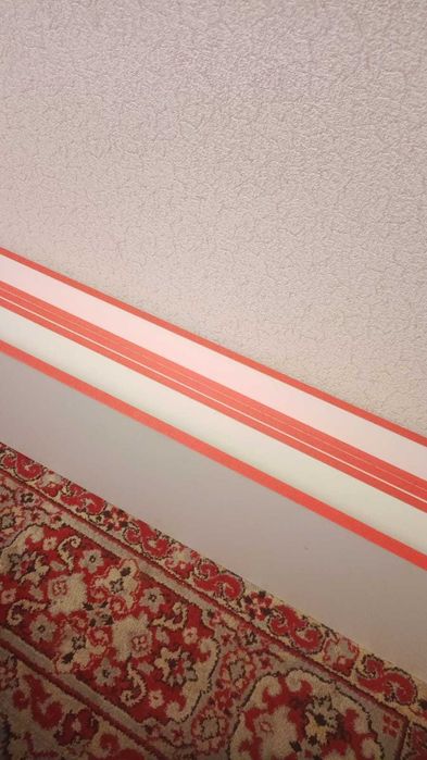 Полки витринные на кронштейне