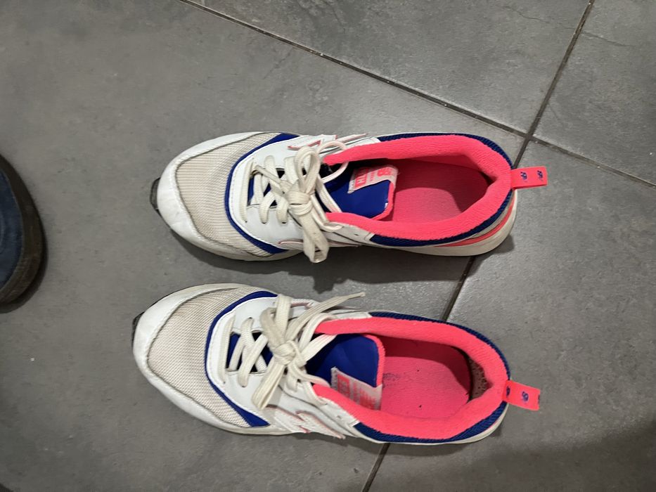 New balance бели кожени маратонки 37
