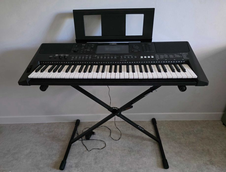 Синтезатор Yamaha PSR-E463