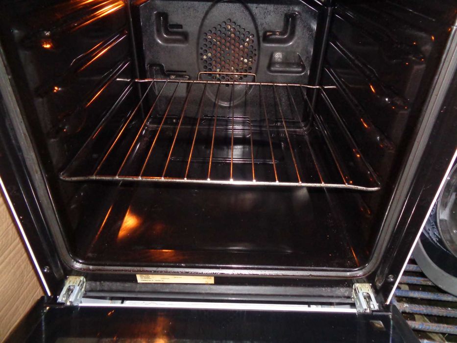 aragaz cu cuptor  mixt gaz electric