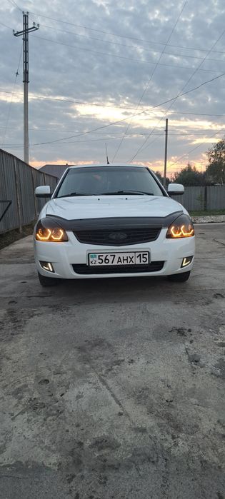 Приора 2011г.в продам