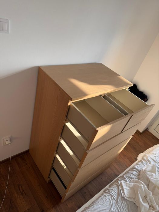 Comoda Ikea Malm cu 6 sertare stare impecabila