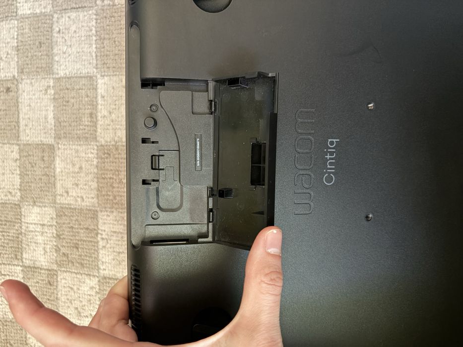 Продам планшет Wacom Cintiq 16 pro