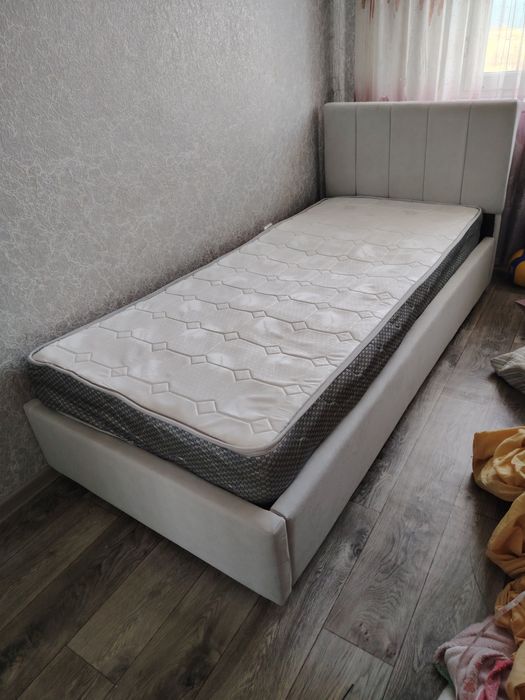 Продам кровать односпальная