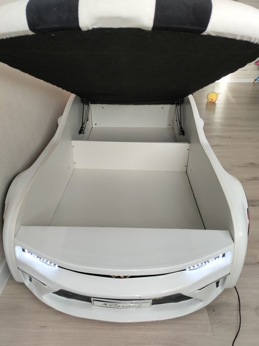 Детская кровать-машина