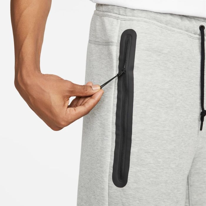 Pantaloni Nike Tech Fleece Noi Originali (XS; XL)