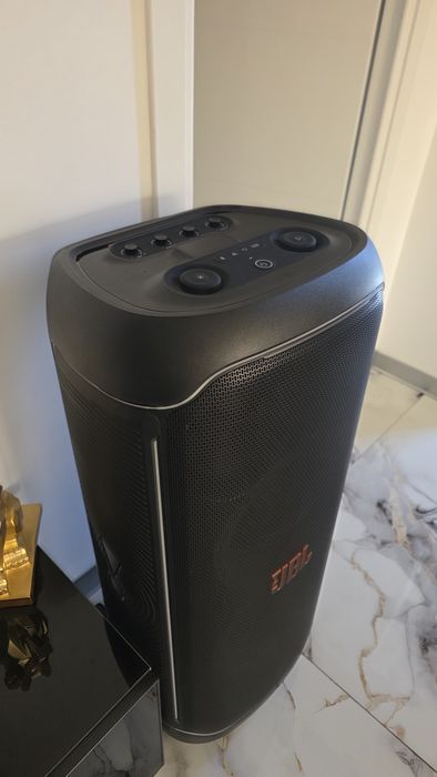 Boxa JBL Ultimate 1100 Ca nouă.Preṭ fix Detin Factura de achizitie.