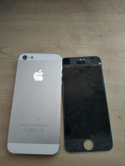 iPhone оригинален продавам на части
