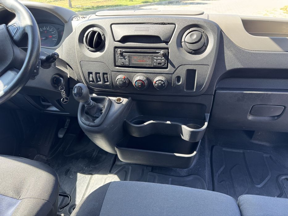 Renault Master 2015 2.3 diesel 170cp 9 Euro Paleti/Lift si dormitor