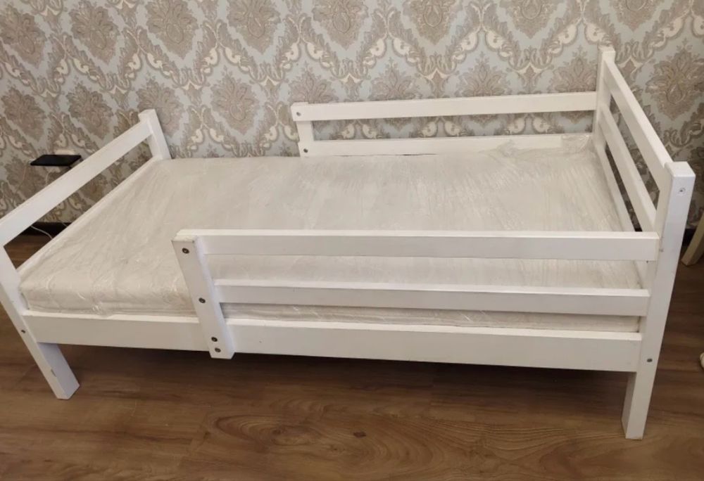 Продам детскую кровать