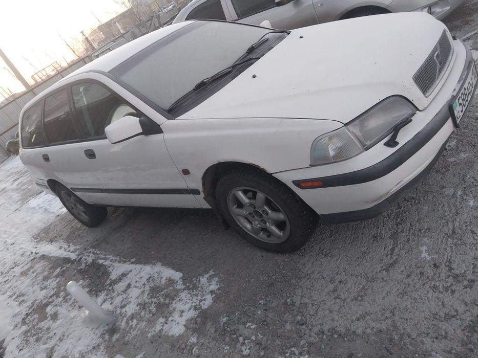 Volvo автомобиль