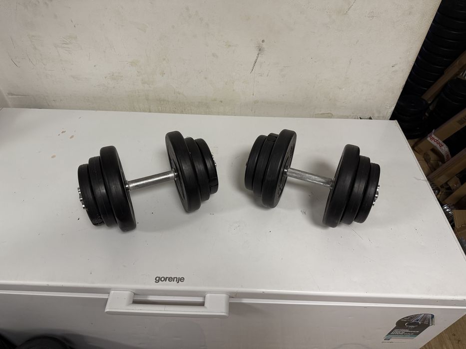 Gantere reglabile noi Germany, set 20 kg. 10 kg+10 kg=20 kg  pret 200