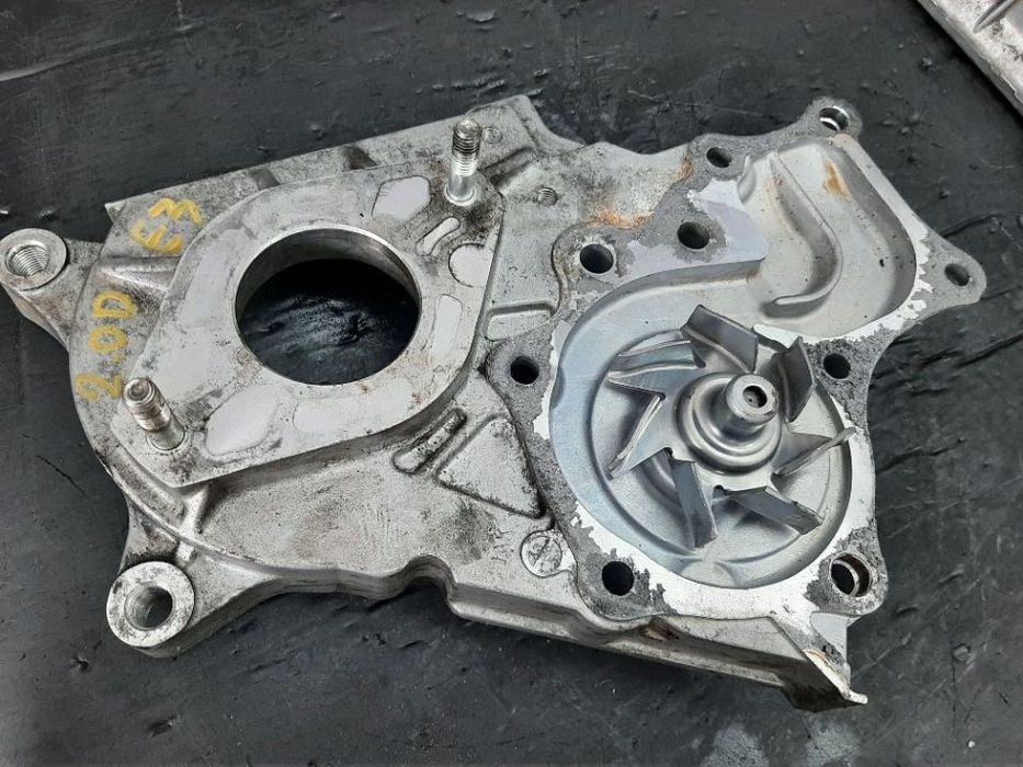 Pompa apa toyota avensis 2.0 td d4d euro 3 2003