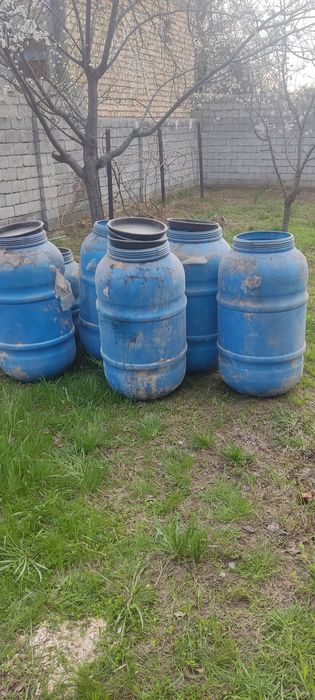 Продам бочки пластиковые