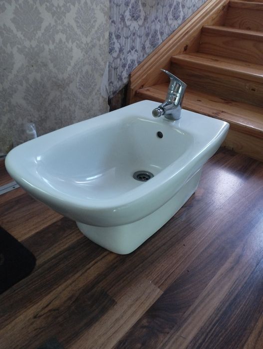 Продается. биде.