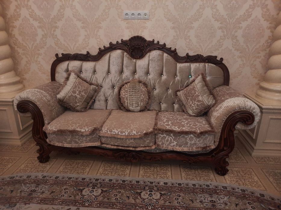 Каштановый мебел
