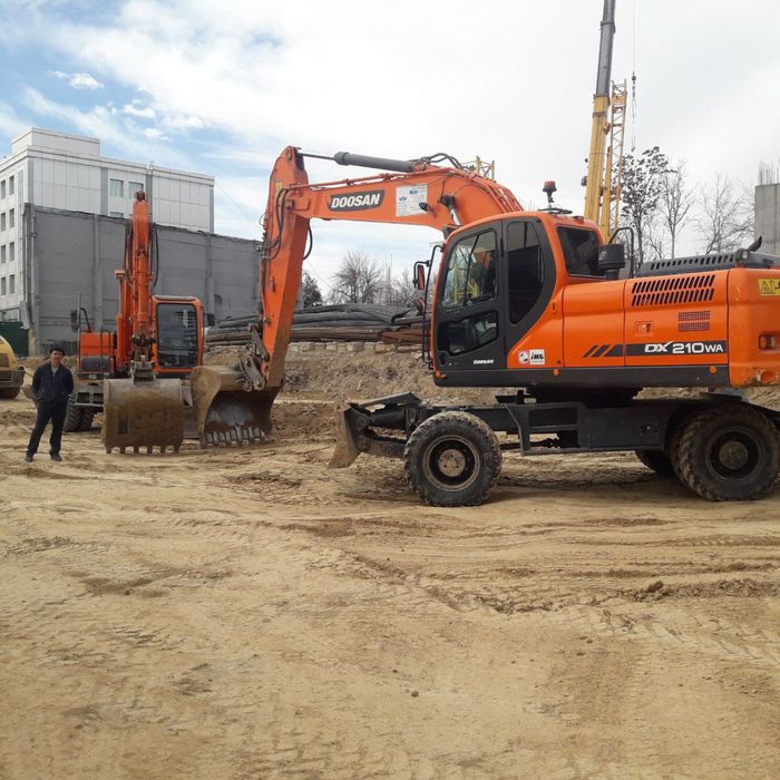 Экскаватор услуга Самосвал