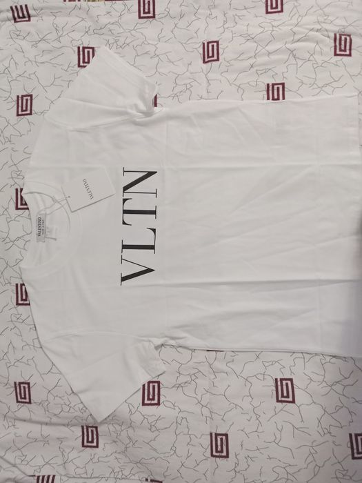 Футболка Valentino