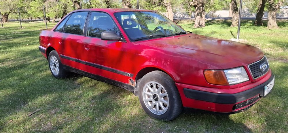 Продам ауди 100 с4
