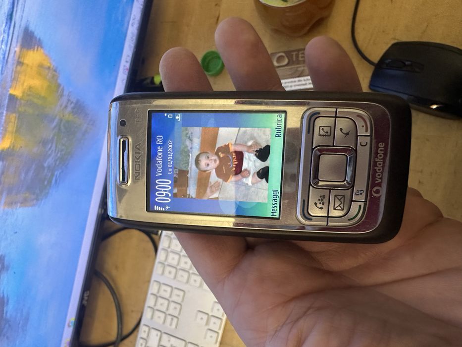 Nokia e65 cu butoane mici argintii