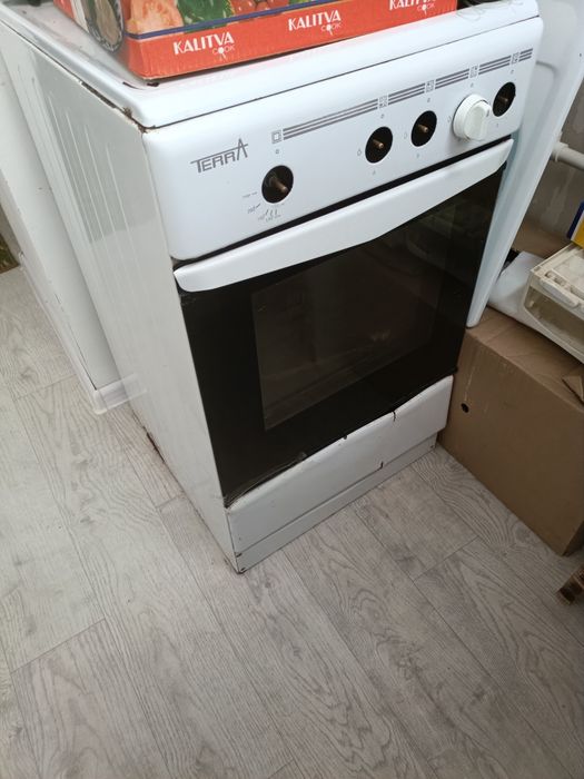 Продам газ.плиту б.у