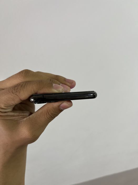 iphone 11 pro max 64/71