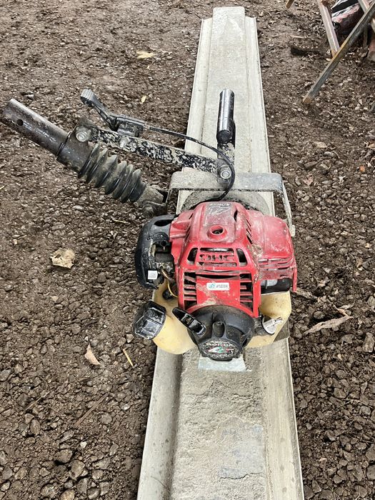 Бензинов вибро мастар