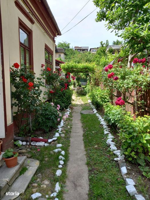 Casa cu teren - Pitesti centru