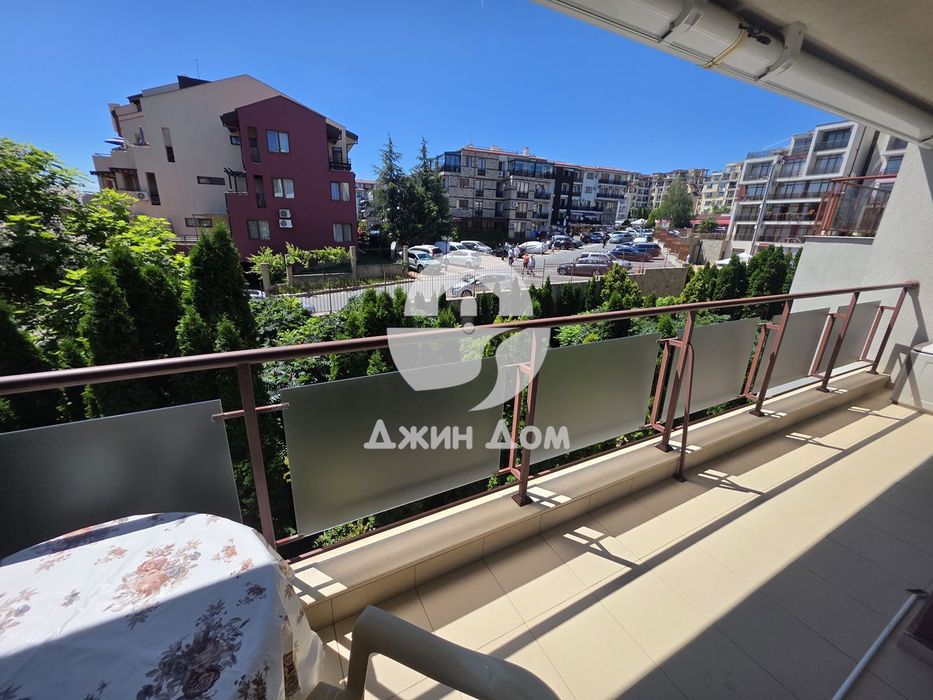 Двустаен апартамент в к-с „Хелиос“(,,Helios''), гр. Свети Влас