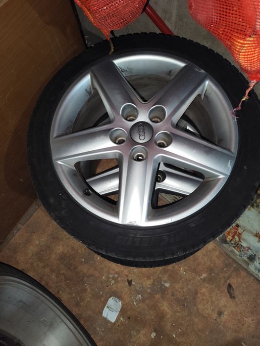 Vând cauciucuri 225/45 R17
