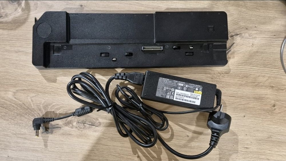 Docking station Fujitsu port replicator/ Докинг станция фуджитсу