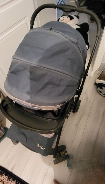 Продам коляску Tomix