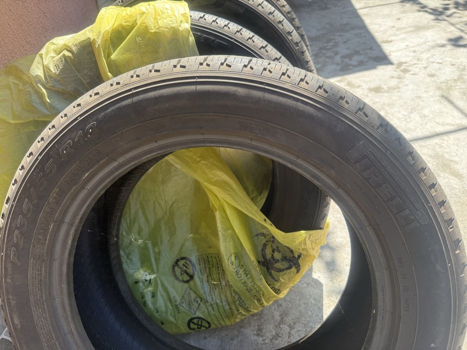 Vand 4 Anvelope 235/55 R18 Pirelli Iarna   (all season)
