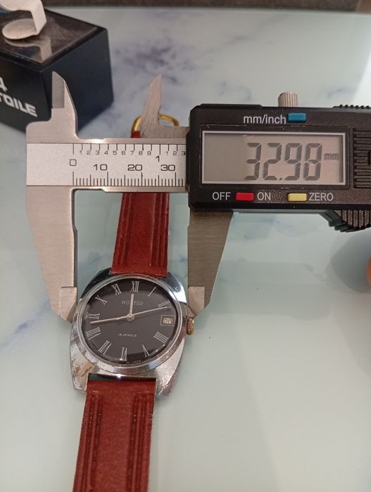 Руски ръчен механичен часовник WOSTOK.