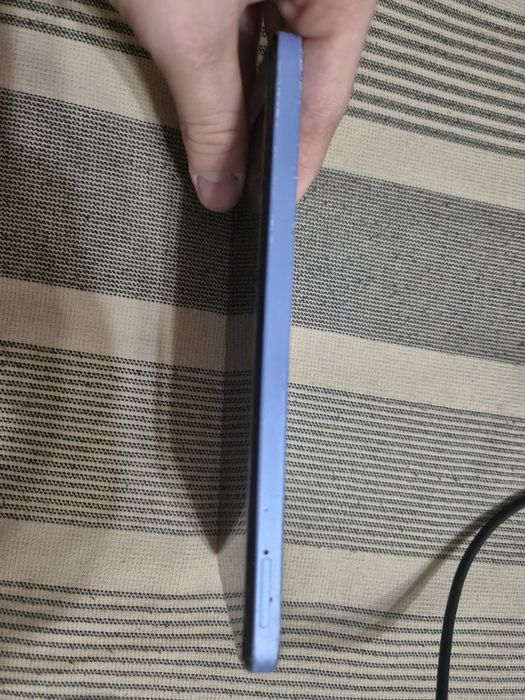 Продается редми 12 и наушники jbl